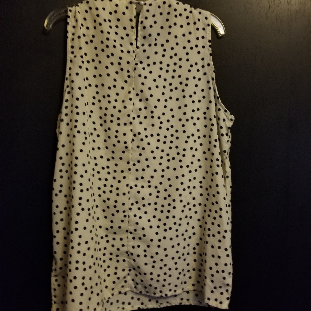 Top - Picture 3 of 3